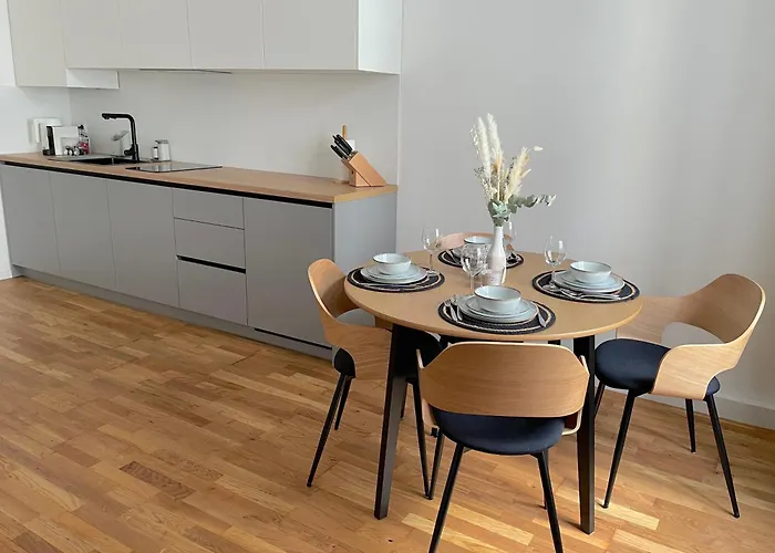 Authentic Apartment Near The City Centre